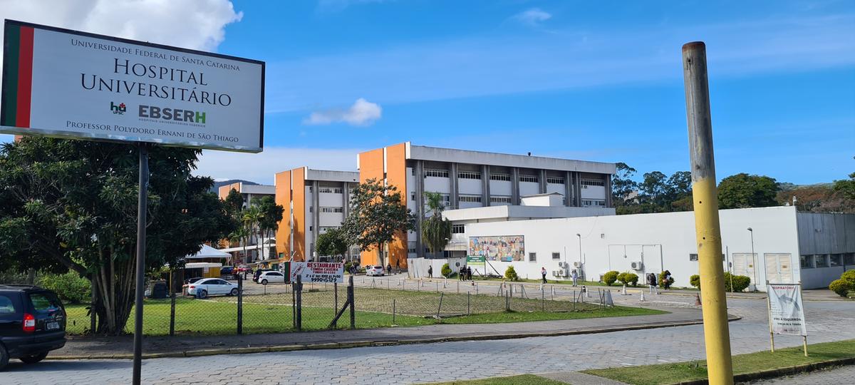 O Hospital Universitário (HU) Polydoro Ernani de São Thiago, vinculado à Universidade Federal de Santa Catarina, havia negado a realização do aborto inicialmente à garota, mas acabou realizando o procedimento (Divulgação)
