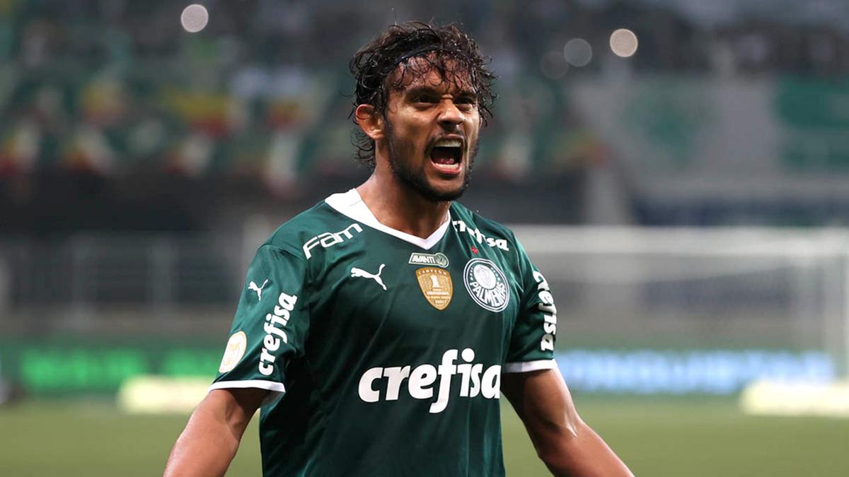 Na etapa final do jogo, Gustavo Scarpa bateu bem e deixou tudo igual (Divulgação)