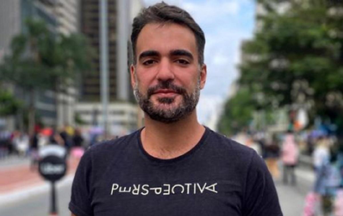 "Muito obrigado por todas as mensagens de carinho e amor, sigo internado e me recuperando", escreveu Matheus, agradecendo aos fãs. (Divulgação)