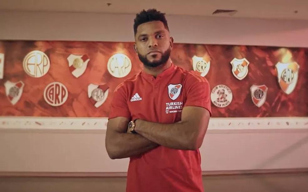 River Plate anunciou a contratação do jogador de 29 anos junto ao Junior Barranquilla por US$ 7 milhões (cerca de R$ 38 milhões) (Reprodução)
