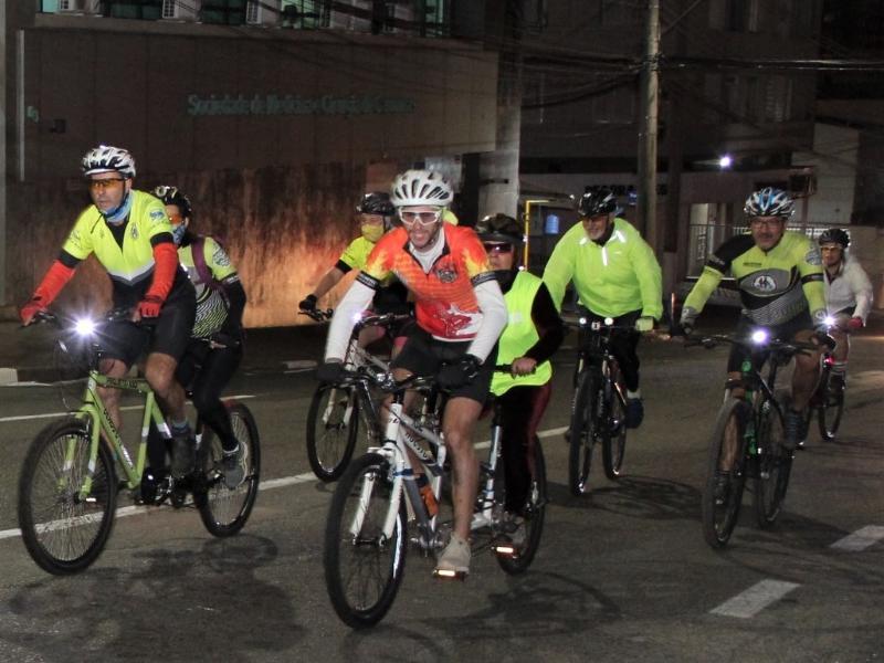 Não é preciso fazer inscrição, mas o ciclista deve usar equipamentos de segurança (Emdec/Setransp)