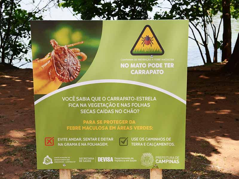 Placa informa sobre risco da doença e formas de prevenção (Eduardo Lopes)