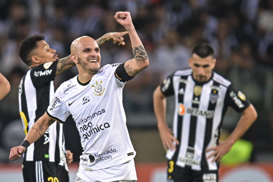 Fábio Santos comanda virada do Corinthians contra o Atlético-MG (Pedro Vilela/Getty Images)