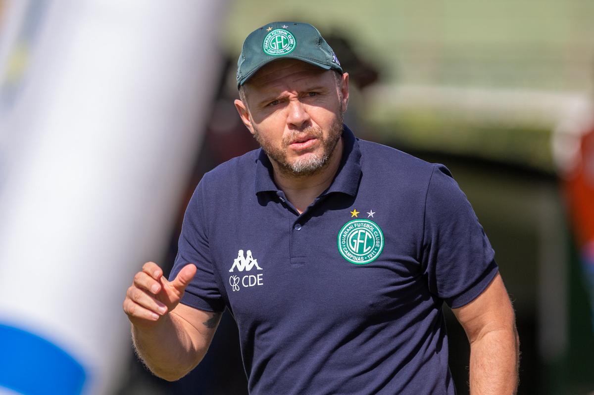 O técnico Mozart admite a necessidade de reforços no Guarani para melhorar o desempenho do time (Thomaz Marostegan/Guarani FC)