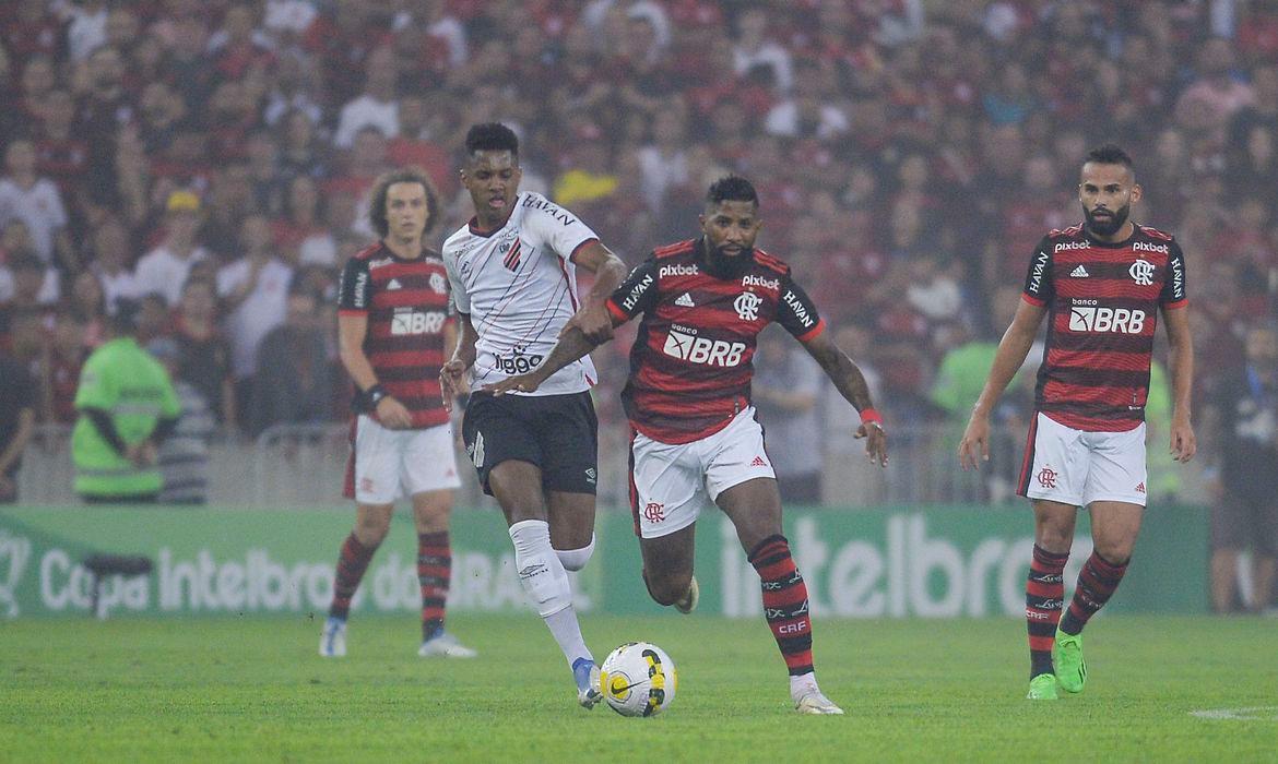 Travessão e Bento evitam vitória carioca e deixam confronto aberto (Marcelo Cortes/ Flamengo)