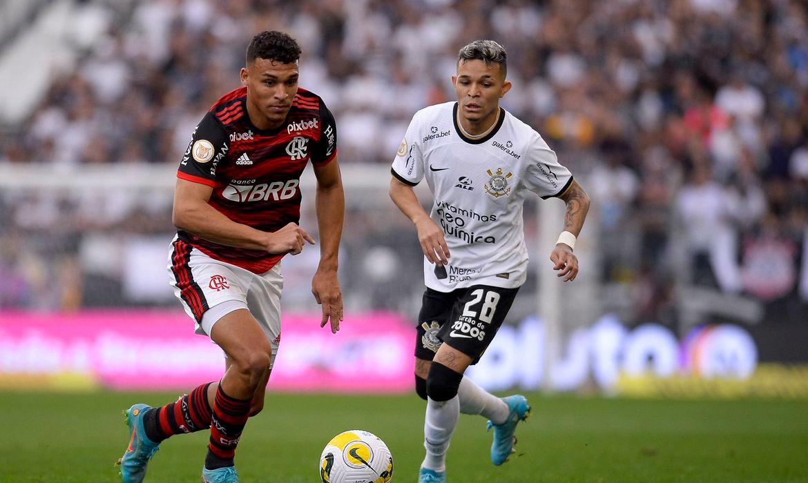 Duelo às 21h30 em São Paulo será transmitido ao vivo na Rádio Nacional (Marcelo Cortes/ Flamengo)