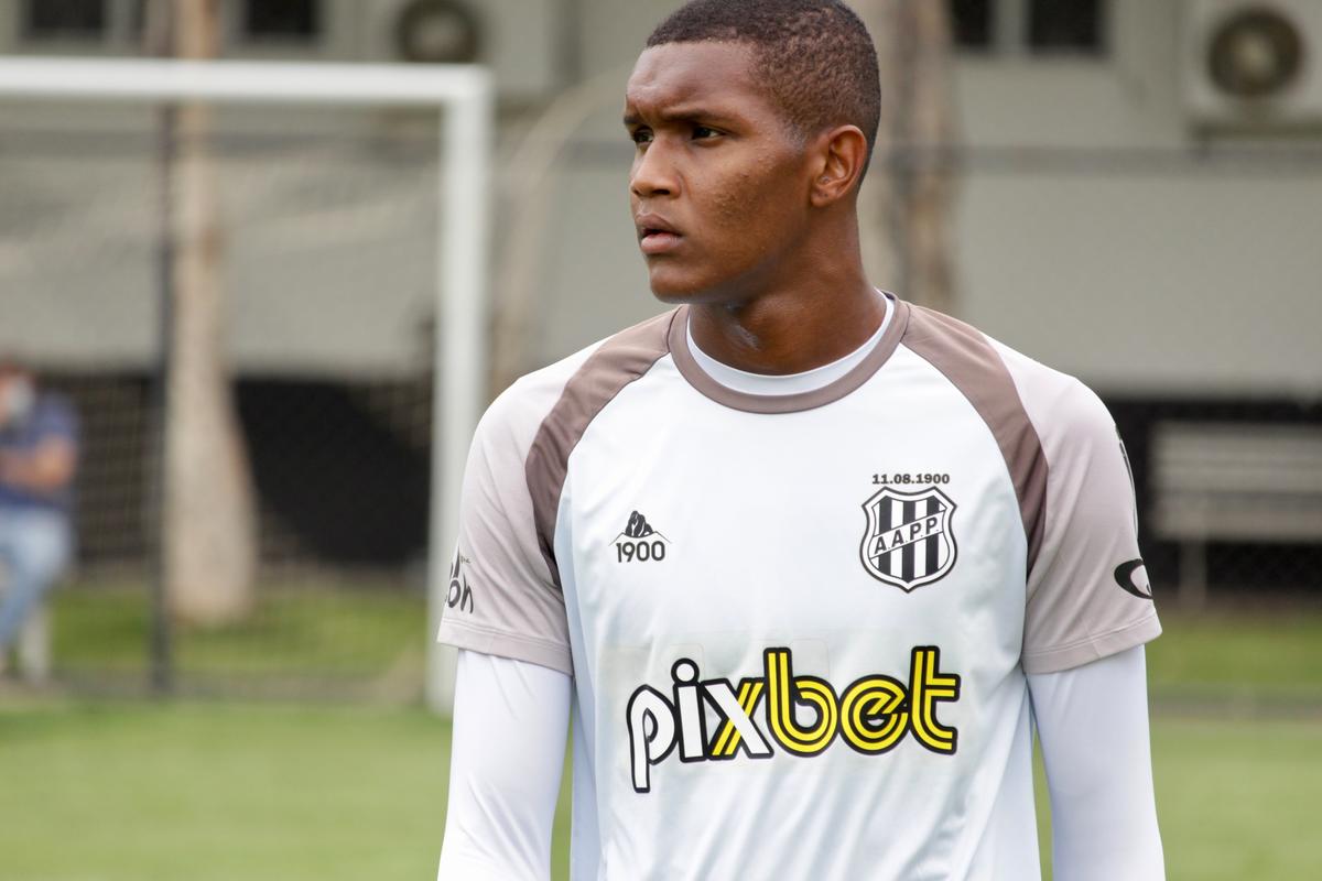 Zagueiro Douglas Mendes, DG, está no radar de vários clubes da Série A do Campeonato Brasileiro (Diego Almeida/PontePress)