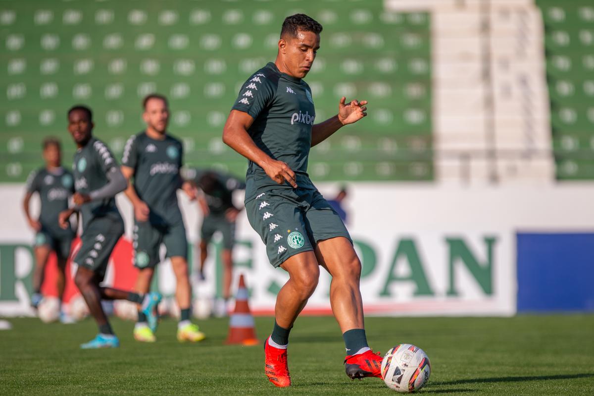 Yuri, que pode fazer a sua primeira partida no time titular, já que Nícolas Careca sentiu desconforto muscular. (Thomaz Marostegan/Guarani FC)