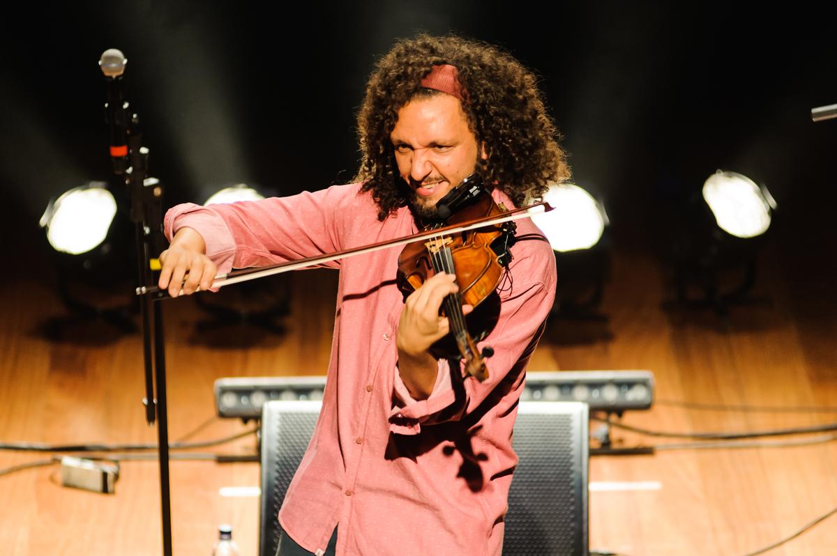 O premiado violinista Ricardo Herz será acompanhado pela Camerata Fukuda na apresentação gratuita no Instituto de Artes da Unicamp (Rogério Von Kruger)