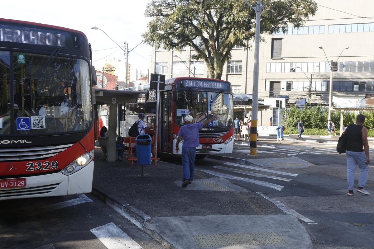 Novo sistema de transporte público prevê um tempo de espera menor do usuário nos terminais de ônibus (Gustavo Tilio)