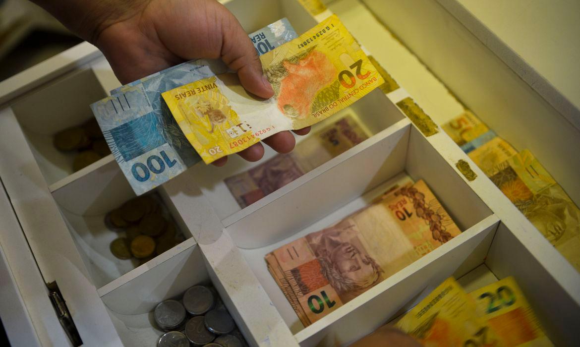 Receita obtida com tributos é a maior desde 1995 (Marcello Casal Jr/ Agência Brasil)