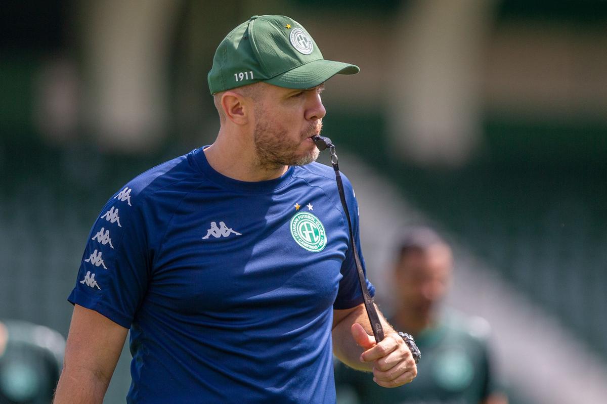 Animado com a vitória sobre o Tombense, Mozart prepara um Guarani mais ofensivo na Série B (Thomaz Marostegan/Guarani FC)