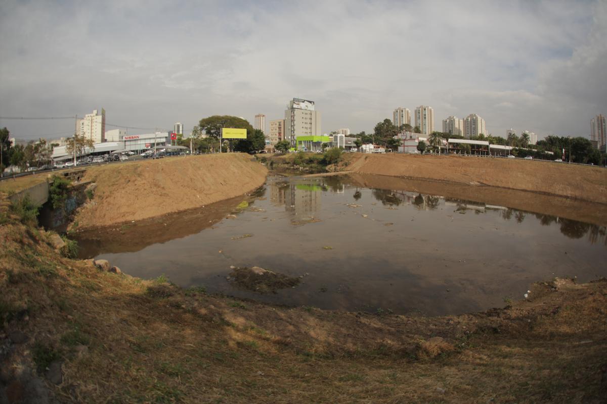 Administração Municipal planeja ampliar o reservatório do Ribeirão Anhumas, conhecido como Piscinão da Norte-Sul, que já existe e serve dois córregos (Kamá Ribeiro)