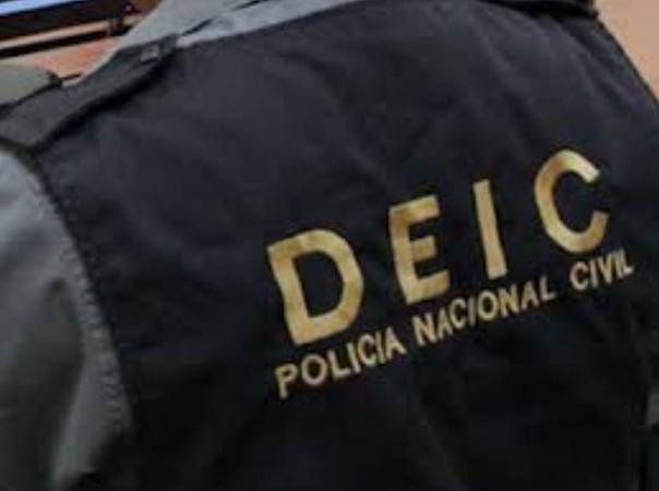 Policiais da Divisão Especializada de Investigações Criminais (DEIC) (Divulgação)