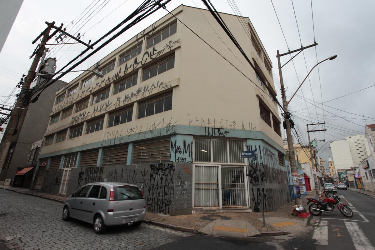 Objetivo do projeto de lei da Prefeitura de Campinas é estimular proprietários ou novos investidores a reformarem imóveis abandonados para lhes dar uma nova destinação (Rodrigo Zanotto)