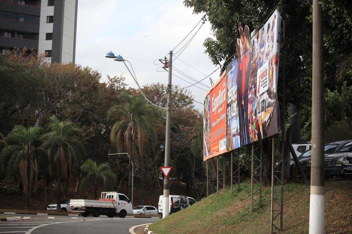 Objetivo é verificar se placas, outdoors e outras propagandas são regulares (Kamá Ribeiro)