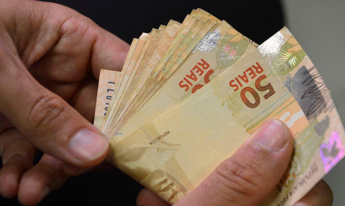Endividamento das famílias chega a 53,1% em julho (Marcello Casal Jr/ Agência Brasil)