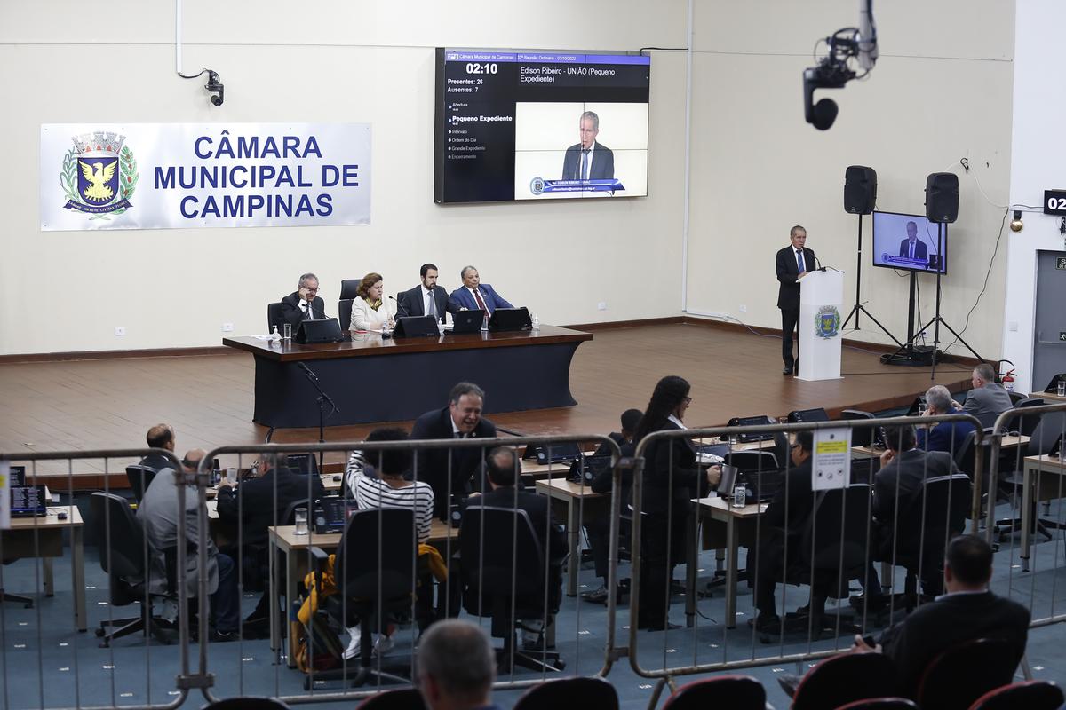 Sessão ordinária da Câmara de Campinas: dez integrantes da Casa concorreram nas eleições de domingo, mas nenhum foi eleito (Gustavo Tilio)