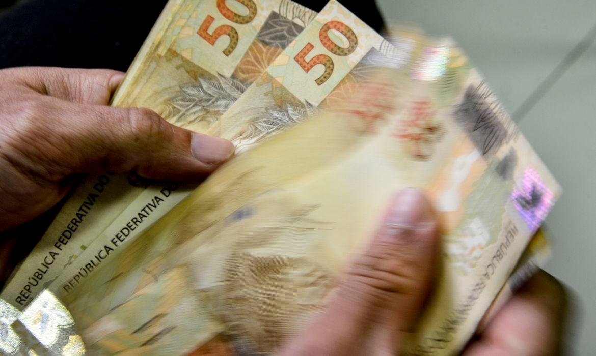Deflação em agosto foi de 0,55% (Marcello Casal Jr/ Agência Brasil)