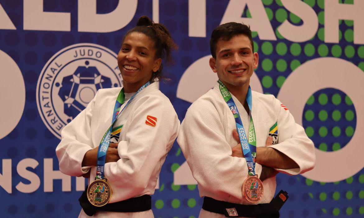 Brasileira leva título nos 57 kg, após 2 anos de suspensão por doping (Lara Monsores/ CBJ)