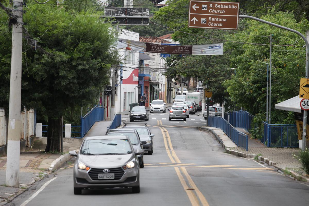 Via do distrito de Sousas: aumentou a sensação de insegurança e de que a criminalidade avançou na região (Rodrigo Zanotto)