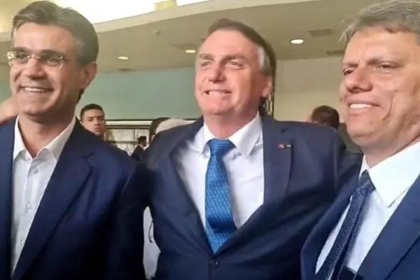 Rodrigo Garcia, Jair Bolsonaro e Tarcísio Gomes de Freitas (Reprodução)