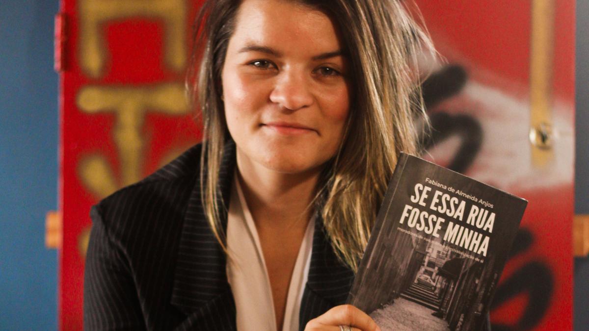 O livro foi lançado em agosto de 2021, após ter a primeira edição impressa com orçamento de crowdfunding (financiamento coletivo) (Dimitri Lomonaco)