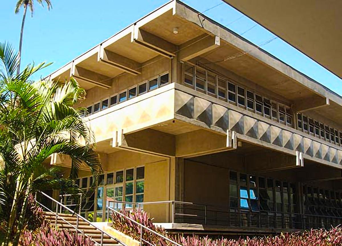 A Biblioteca Municipal ao lado da Prefeitura será palco do Coral do SinPro Campinas e de declamações da obra de Castro Alves na manhã deste sábado: programa cultural gratuito (Divulgação)