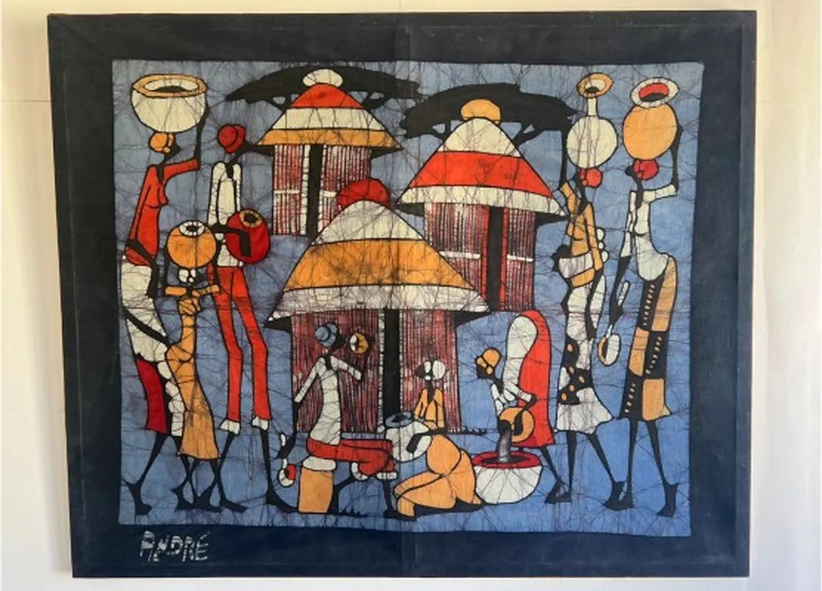 Obras de diferentes linguagens e etnias mostram a pluralidade da África atual na mostra da Casa de Vidro (Divulgação)