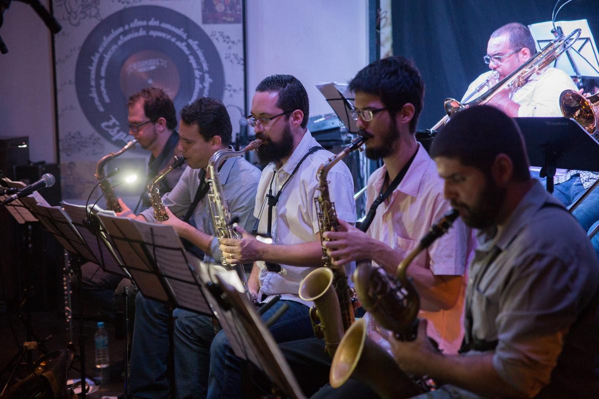 A Campinas Jazz Big Band será a última a se apresentar na Concha Acústica do Taquaral com clássicos do jazz e grandes canções brasileiras (Reprodução/ Facebook)