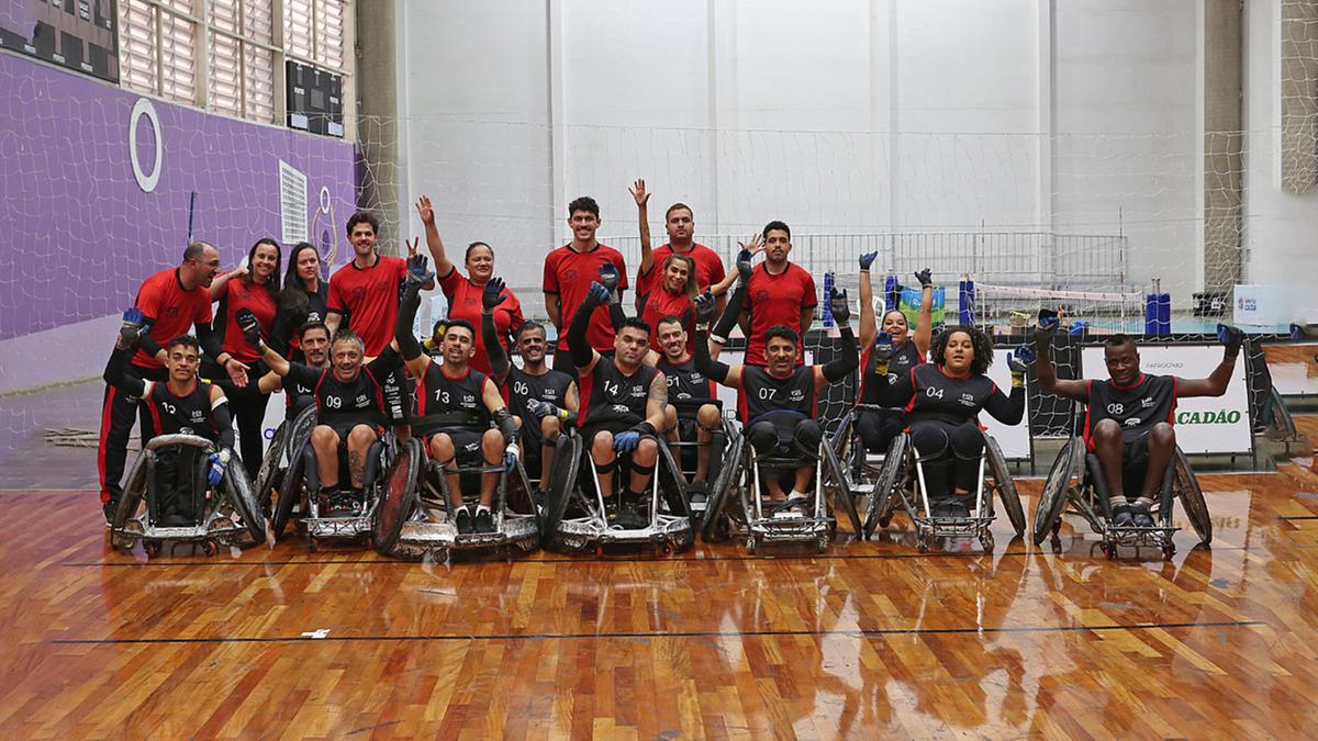 A prática do Rugby de cadeira de rodas dentro da Adeacamp ensina de que a superação pode virar norma de conduta e muda a perspectiva de vida dos atletas. Instituição planeja também colocar em prática um processo de fortalecimento as modalidades femininas (Divulgação)