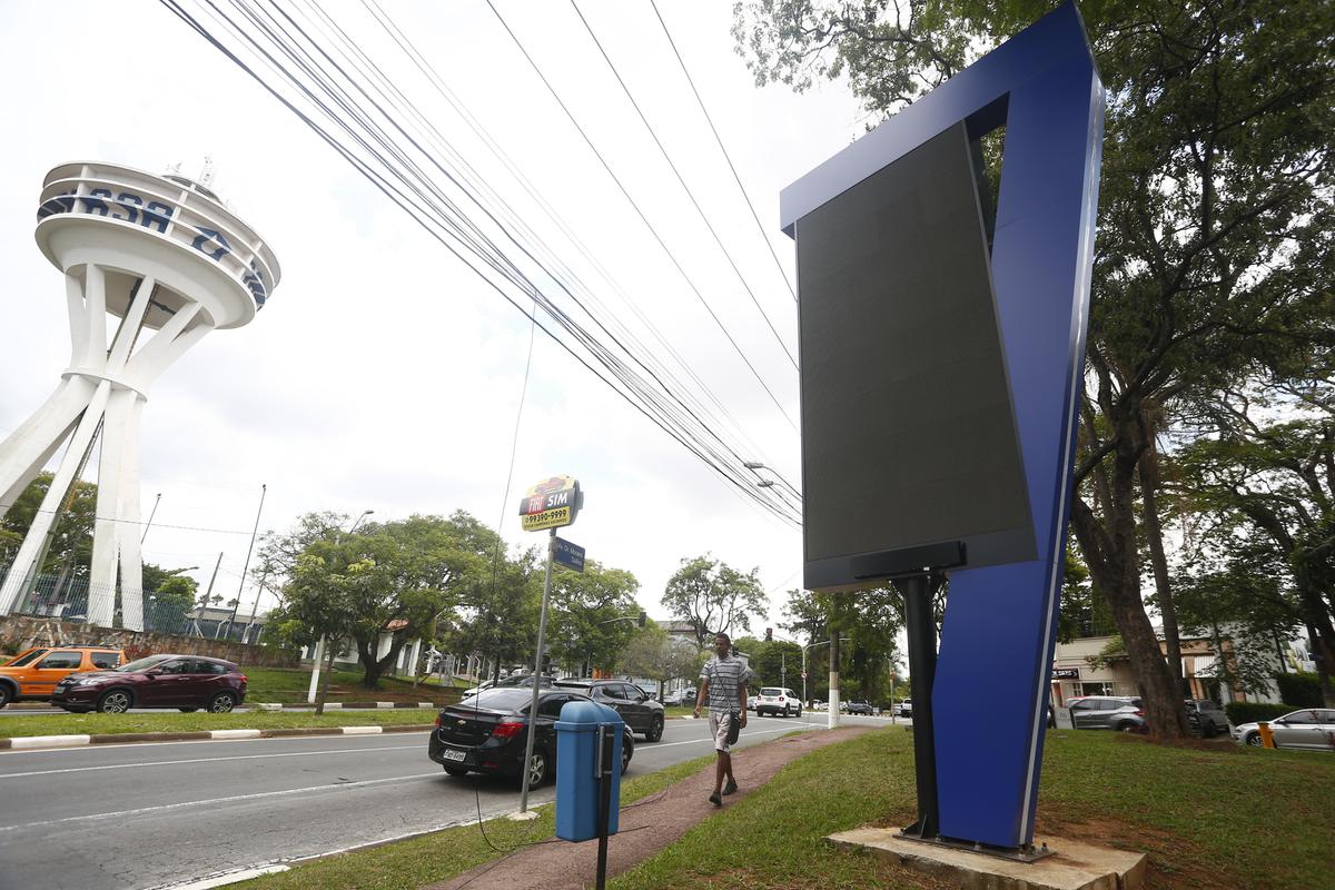 Painel desligado: com as autorizações suspensas, novos dispositivos instalados podem ser denunciados na Setec (Gustavo Tilio)