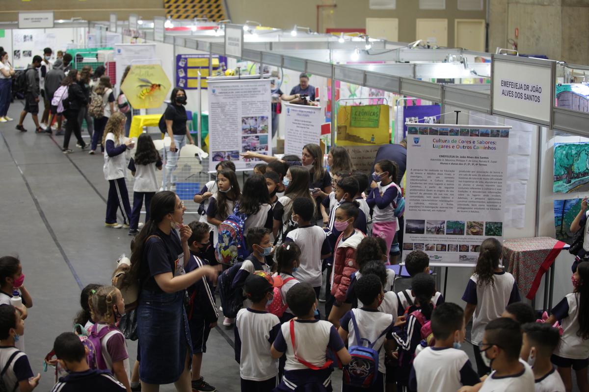 O VII Fórum Estudantil de Pesquisa foi palco para a apresentação de diversos projetos de pesquisa do ensino municipal de Campinas, e agiu como ponte para que os alunos pudessem trocar experiências (Rodrigo Zanotto)