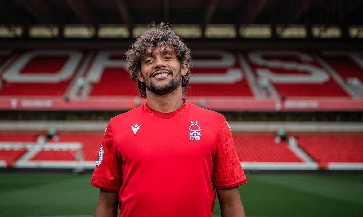 Meio-campista foi o destaque do último Campeonato Brasileiro (Divulgação/ Nottingham Forest)