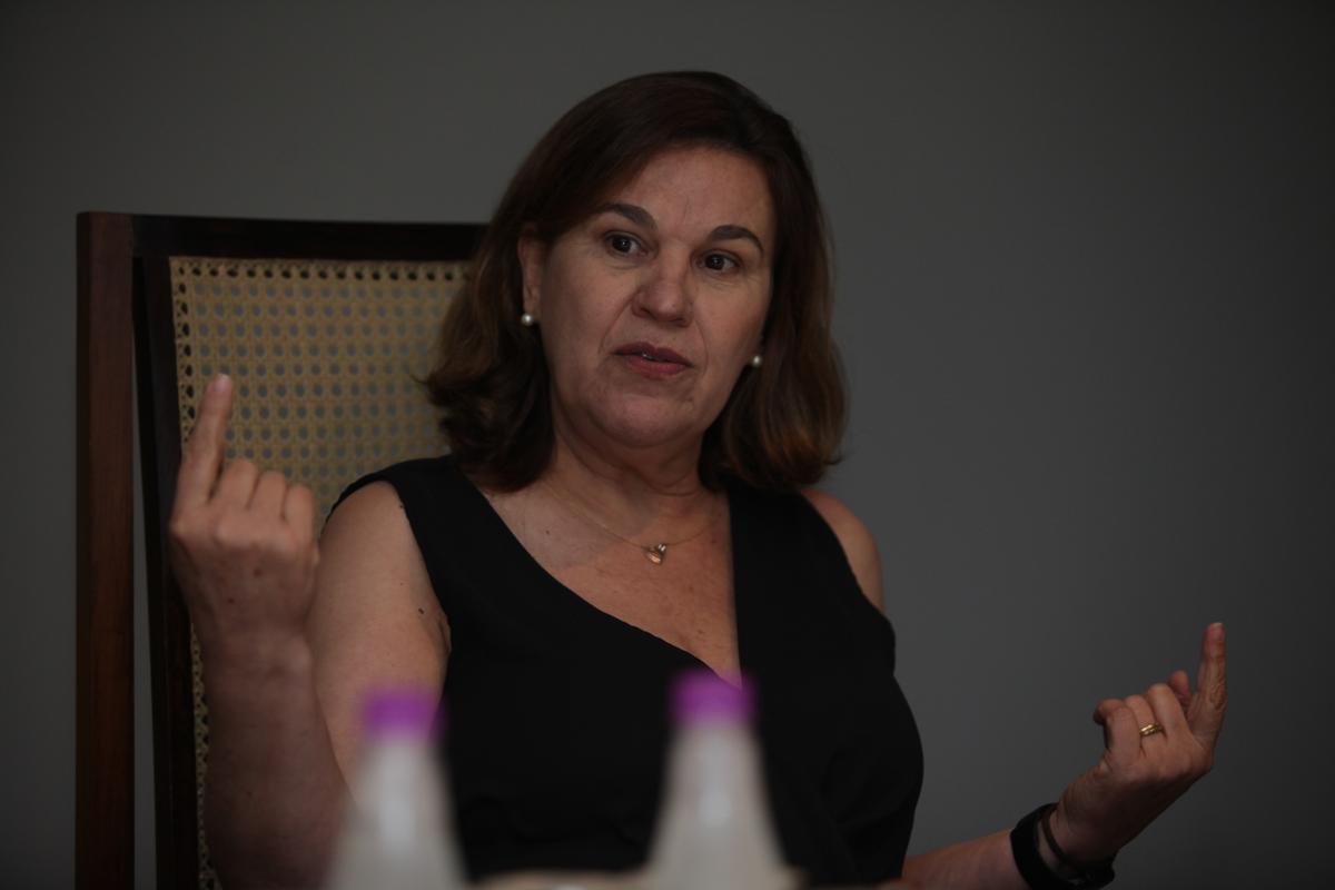 A presidente da Câmara, Debora Palermo, visita a sede do Correio Popular (Rodrigo Zanotto)