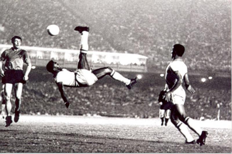 No total, são 1.281 gols reconhecidos pela Fifa, recorde que já dura quase 40 anos (CBF)