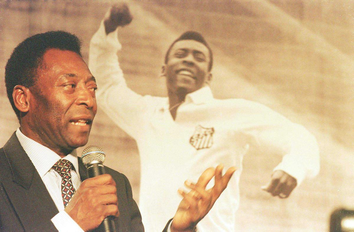 Com 1.281 gols, Pelé é o maior artilheiro da história do futebol (Cedoc/RAC)
