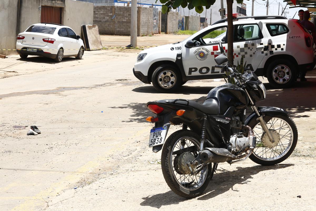 Local onde ocorreu o atropelamento da faxineira que saia de moto para trabalhar no Jardim Santa Maria 2 (Gustavo Tilio)