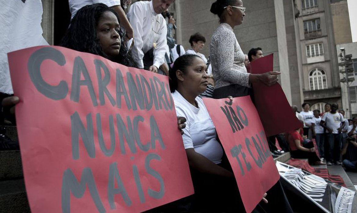 Em 2012, protesto em São Paulo lembrou os 20 anos do Massacre do Carandiru (Arquivo/ Marcelo Camargo/ Agência Brasil)