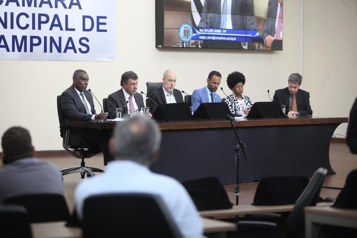 Integrantes da CPI reunidos em 2022, antes do recesso parlamentar : última sessão ouviu o depoimento do assessor de imprensa Dario Carvalho Júnior (Kamá Ribeiro)