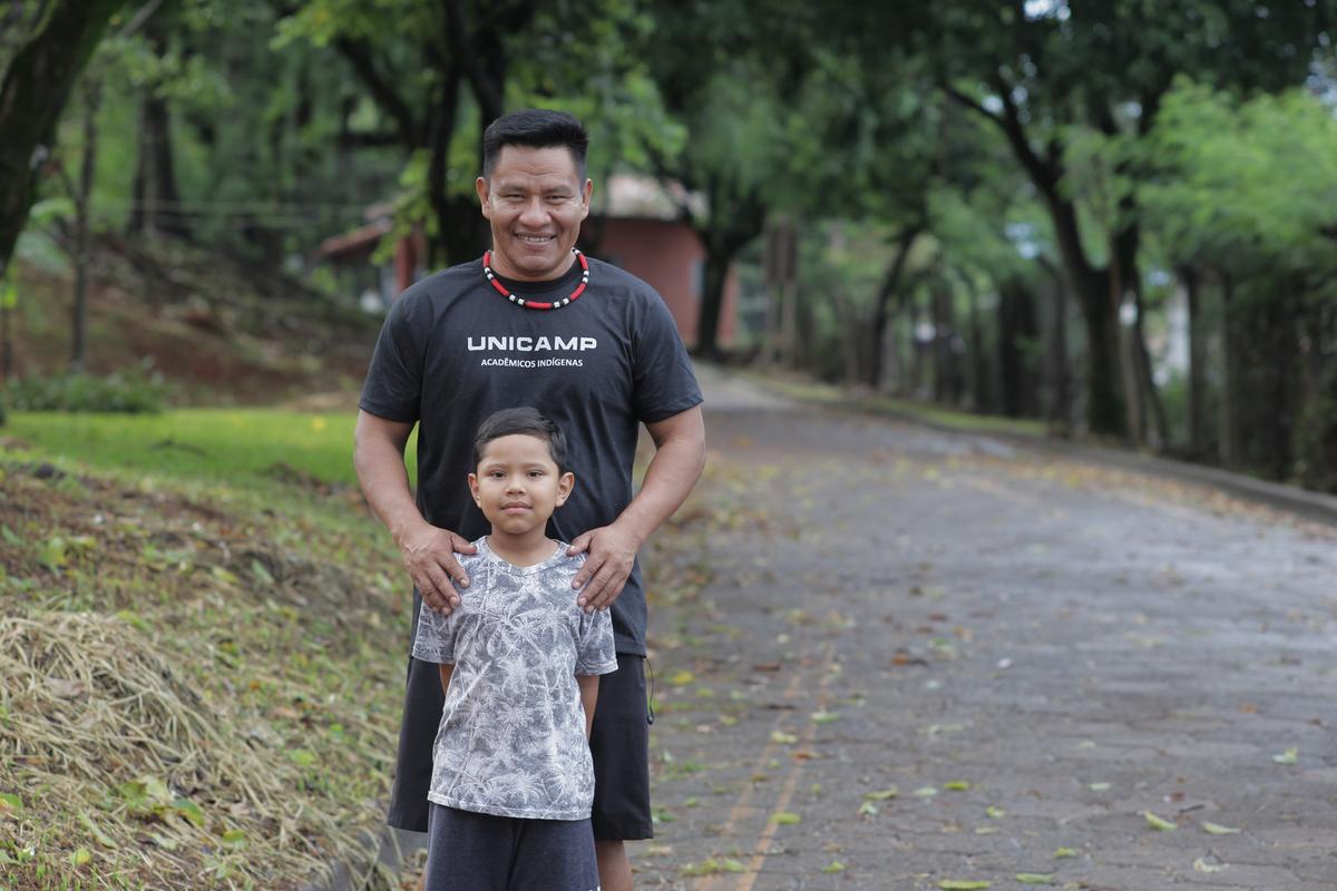 Arlindo Baré, da terra indígena Cué Cué Marabitana, que veio para Campinas para estudar engenharia elétrica na Unicamp (Kamá Ribeiro)