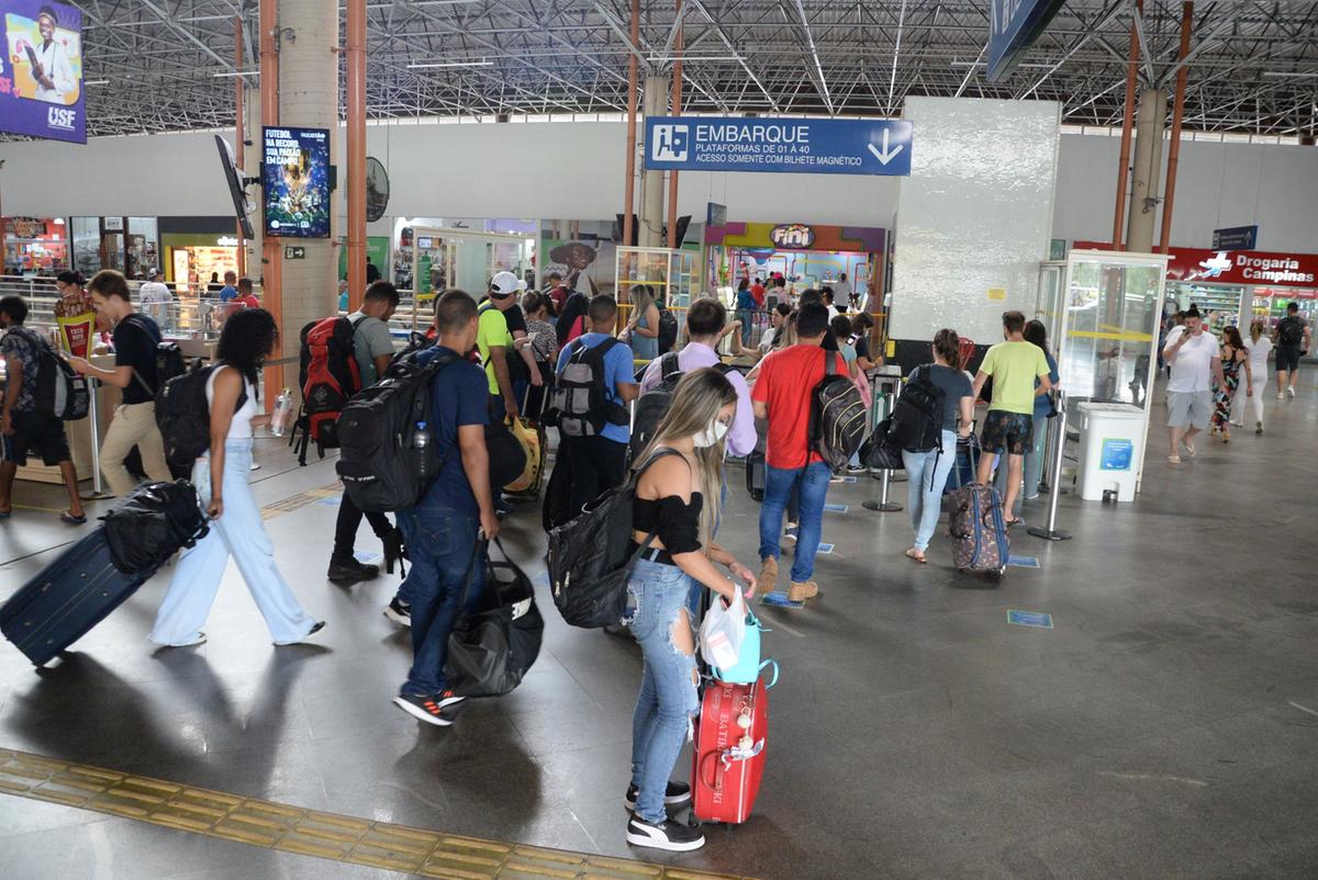 Previsão é de que 80 mil passageiros circulem na Rodoviária de Campinas (Alessandro Torres)