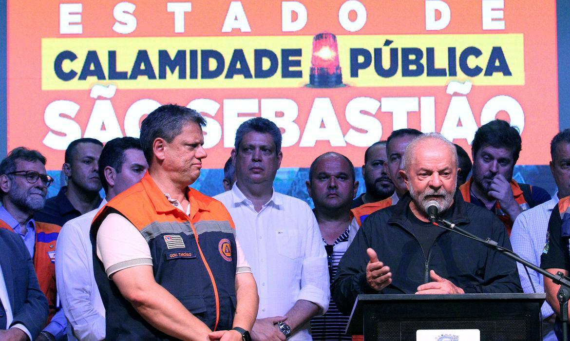 Presidente visitou a região, onde chuvas deixaram 36 mortos (Rovena Rosa/ Agência Brasil)