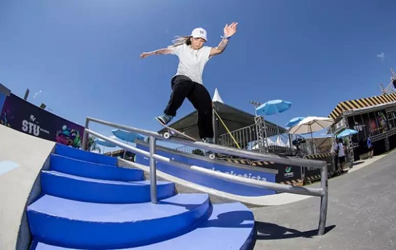 Pâmela Rosa é campeã da 1ª etapa do STU de skate em Criciúma (Julio Defeton/STU)