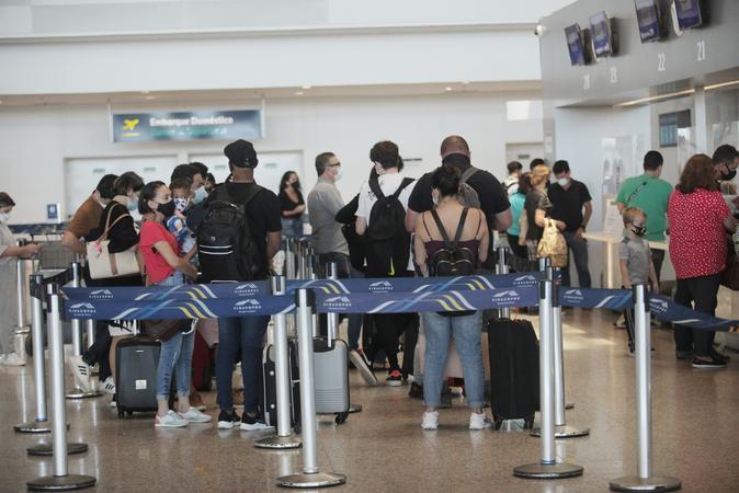 Aeroporto de Viracopos: mercadorias apreendidas ou abandonadas (Kamá Ribeiro)