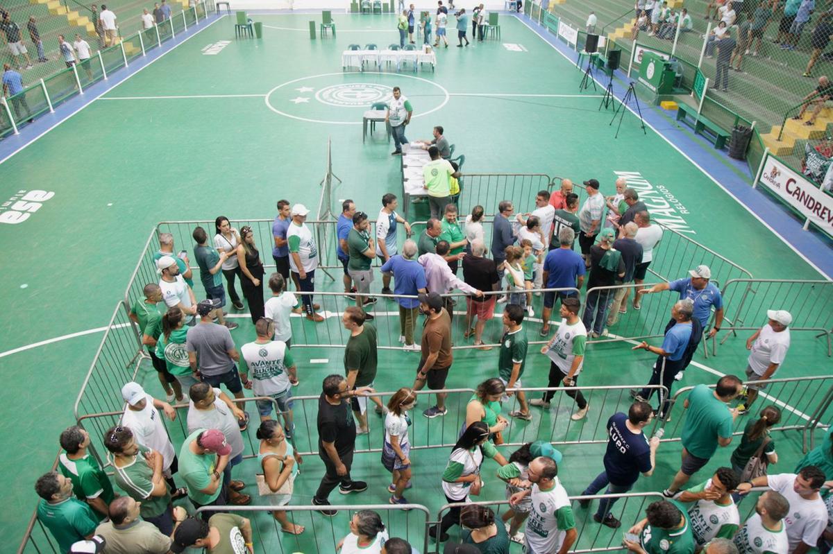 As eleições aconteceram das 11h18 às 19h18 deste domingo (Divulgação)