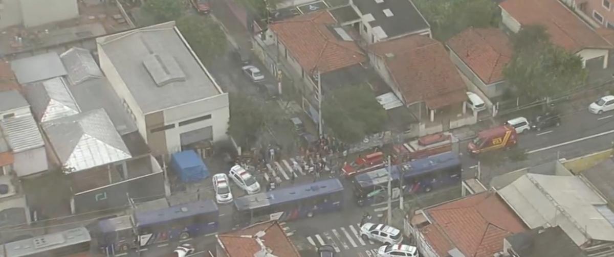 O crime aconteceu dentro da Escola Estadual Thomázia Montoro, na Vila Sônia, na zona sul de São Paulo (Reprodução/GloboNews)