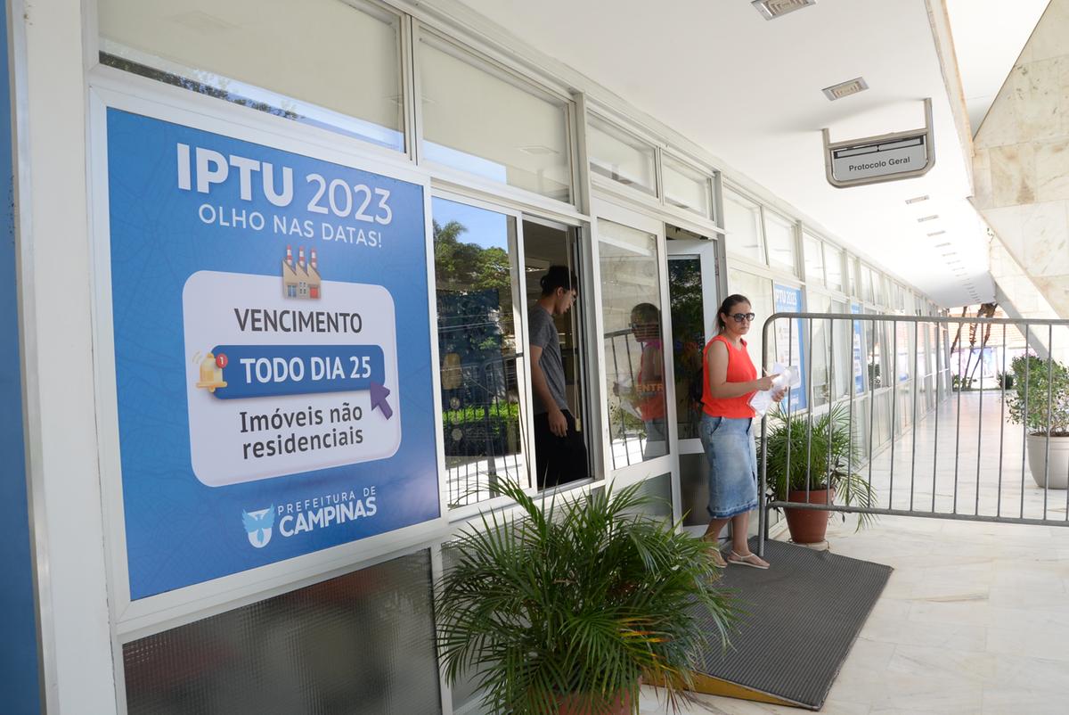 Prefeitura encaminhou 9,9 mil cartas, 36,5 mil SMSs e 8,9 mil e-mails com cobrança de IPTU em atraso (Alessandro Torres)