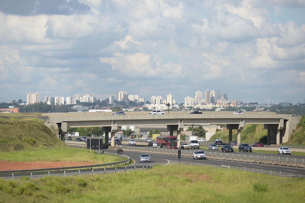 Obra de remodelação do Trevo foi concluída pela Rota das Bandeiras em dezembro de 2020; dispositivo tem dez alças de acesso e dois viadutos (Alessandro Torres)