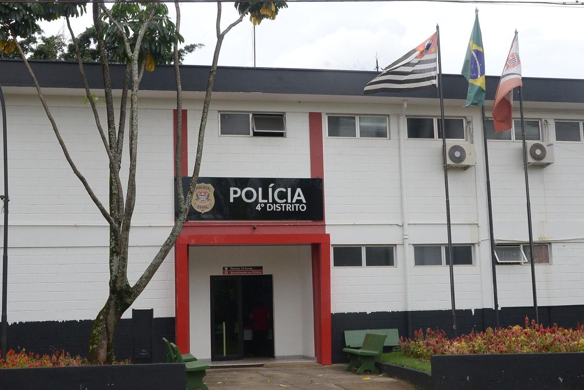 Anderson Rogério David foi levado para o 4º Distrito Policial, onde ficará preso por pelo menos 30 dias até que a polícia apure a participação dele nos assaltos contra comércios em Campinas (Alessandro Torres)